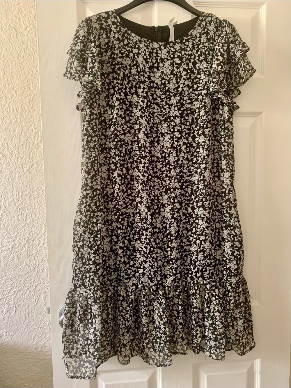 NY Collection Black and White Floral Ruffle Midi Dress